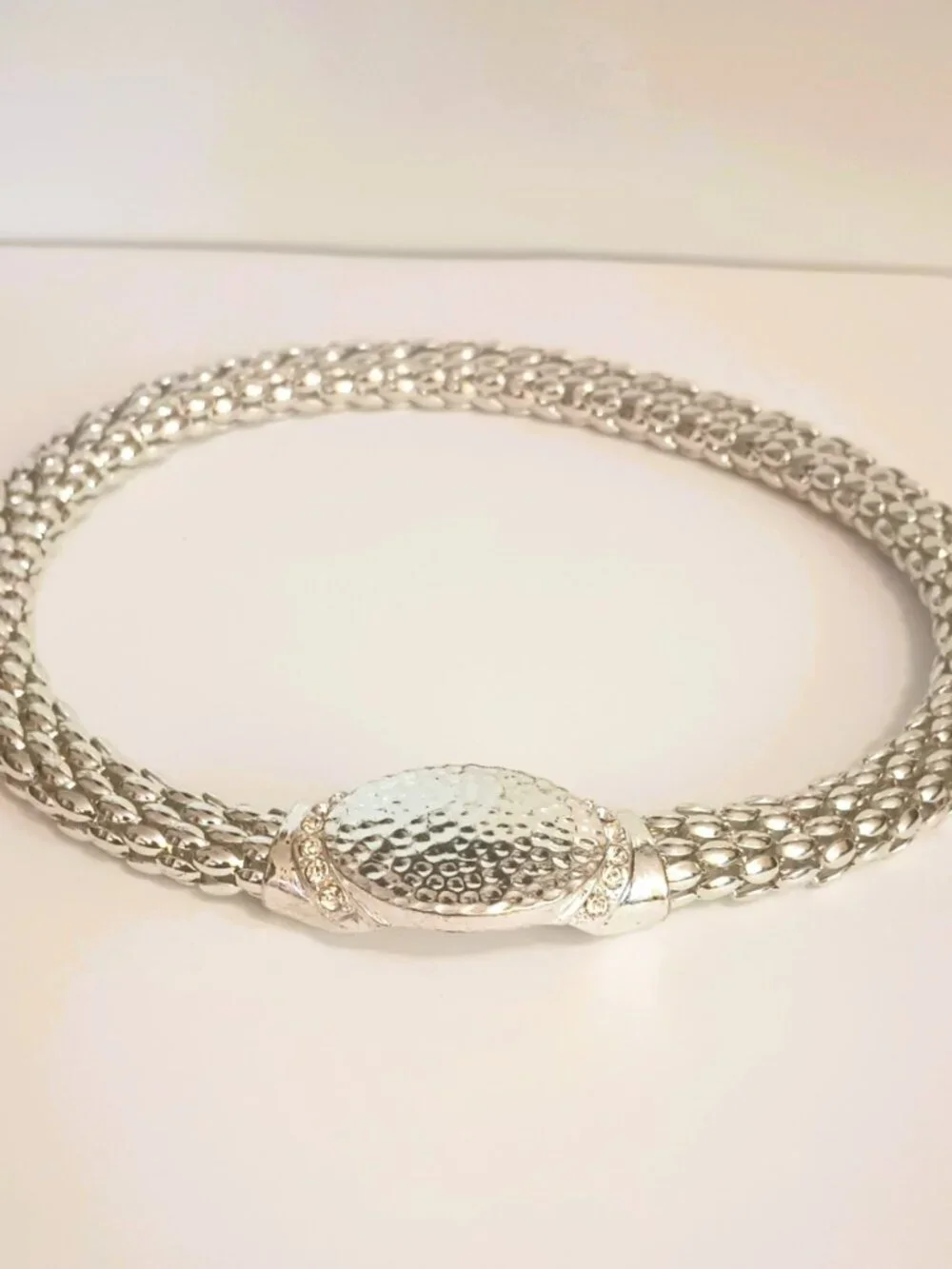 Magnetic Omega Mesh Collar Necklace 18
